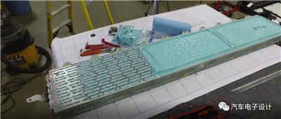 蒙羅聯合公司拆解Model 3 大功率充電機充電蓄電池