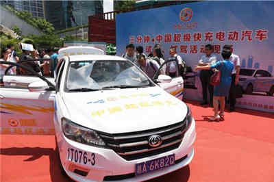 智能充電機廠家介紹3分鐘超級快充電池 智能充電機廠家介紹3分鐘超級快充電池