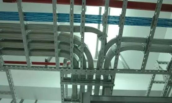 充電機充電氫燃料蓄電池發展路徑前瞻：過“三關”之前別喊什么商業化