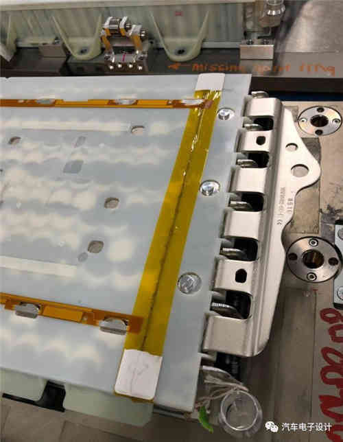 Martin Tripp爆料了哪些充電機充電蓄電池的黑材料